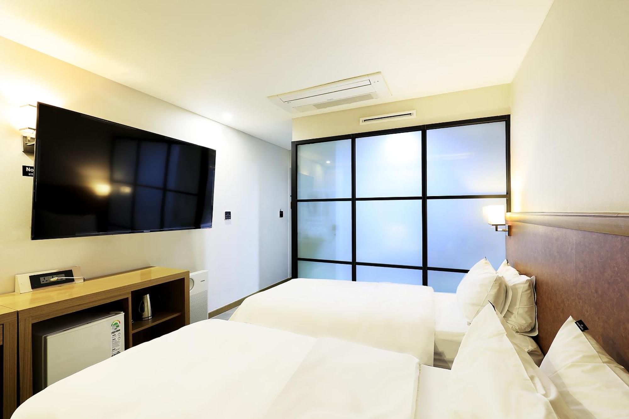 Cs Avenue Tourist Hotel 2*