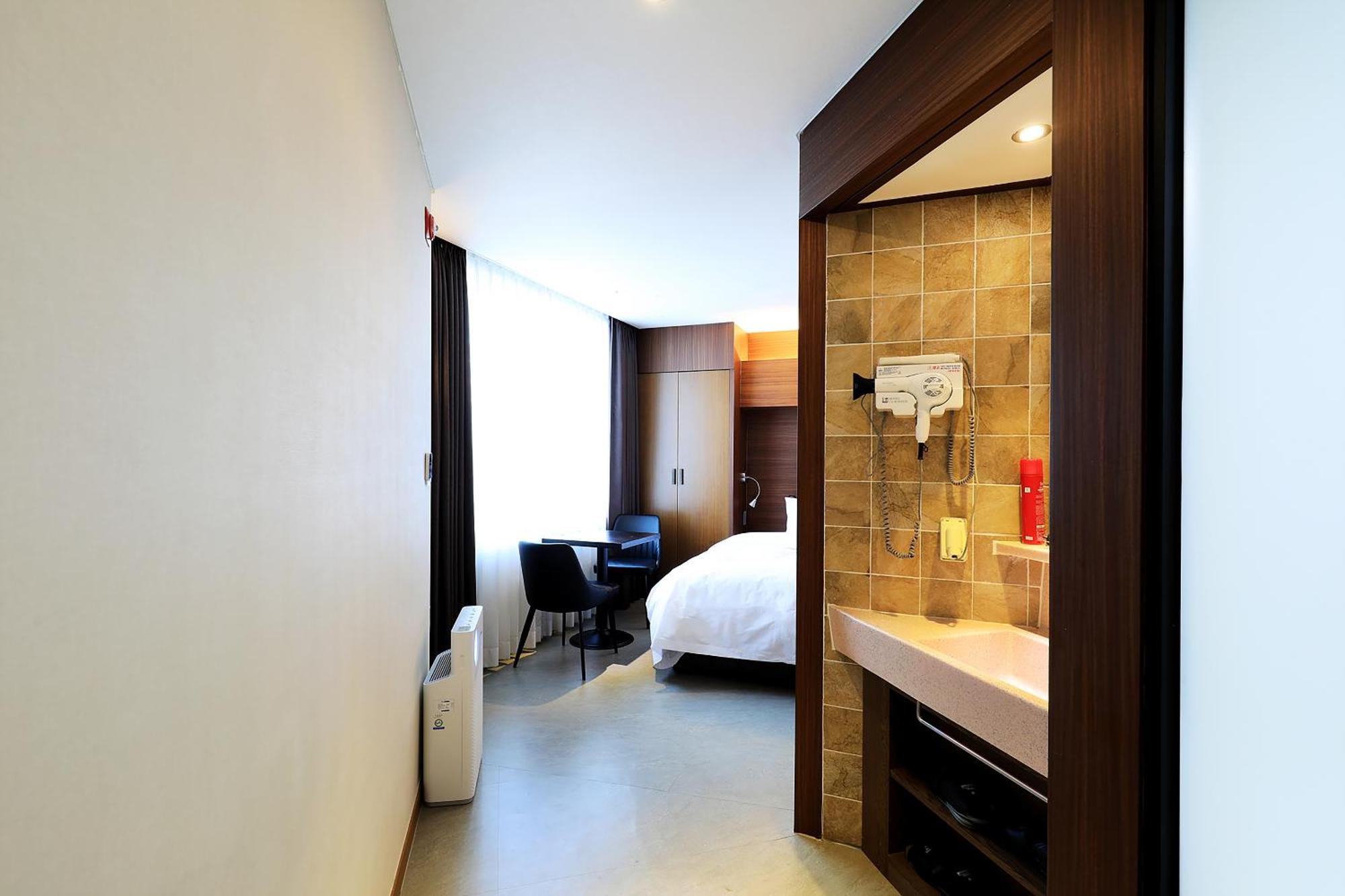Hotel Cs Avenue Tourist